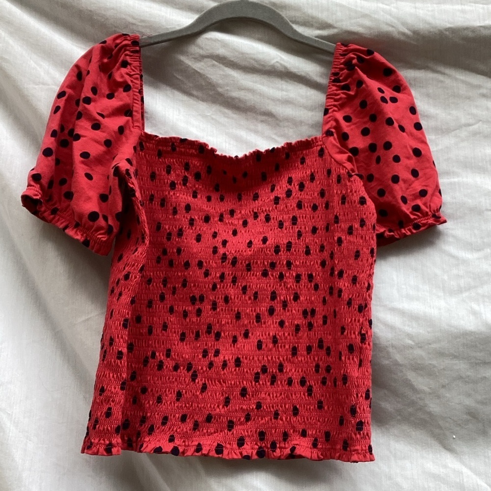 Dolan pink with blue Polk a dot cropped top with elastic smocking, size small